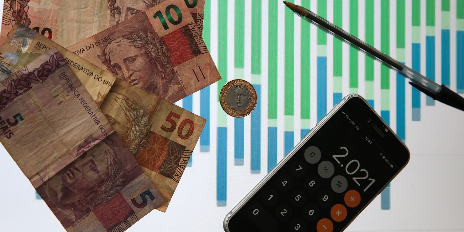 Exportações Brasileiras de Serviços Atingem Recorde Histórico de US$ 51,8 Bilhões em 2025 com o Lançamento do ComexVis