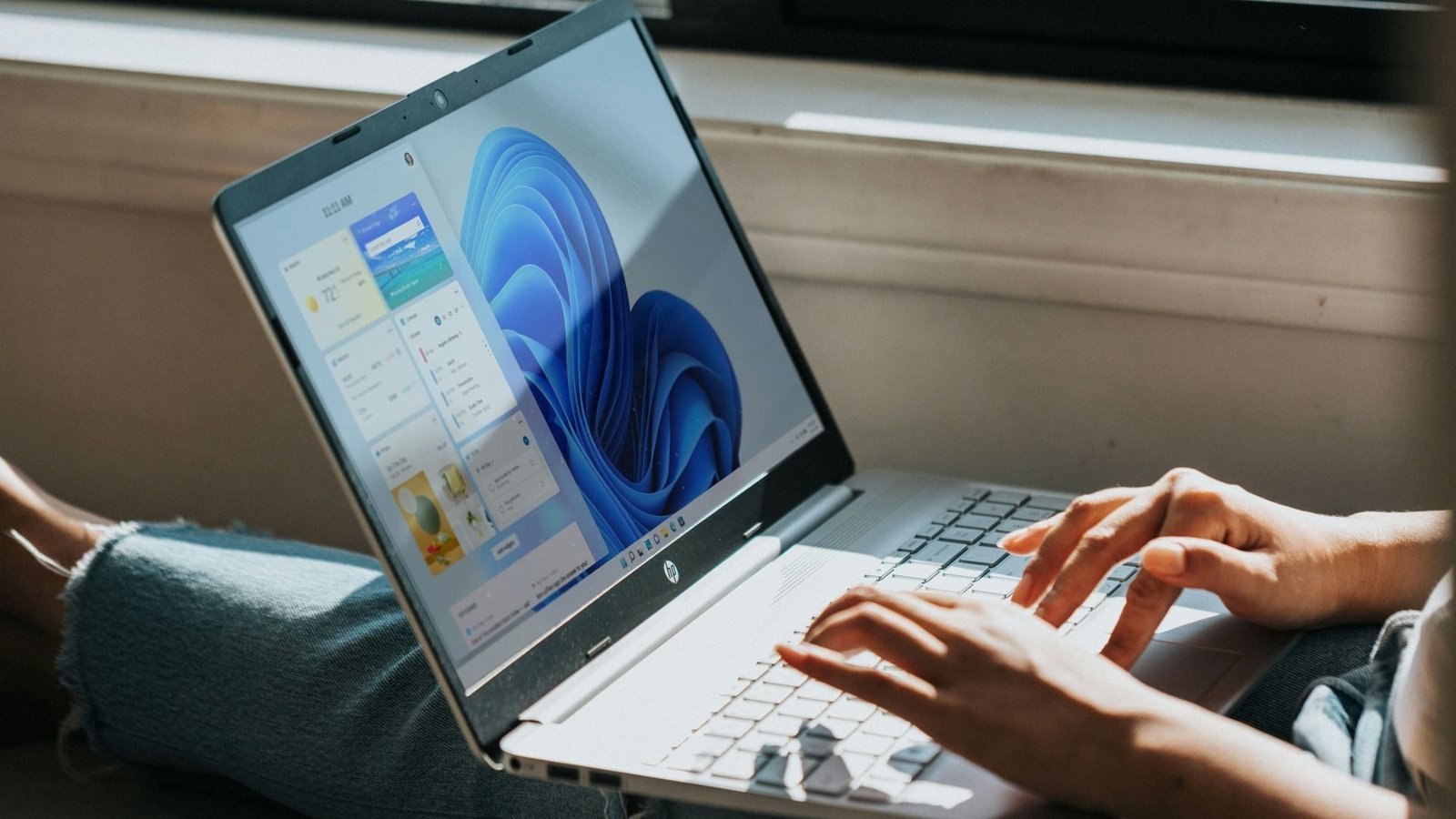 Windows 11: Personalização da Barra de Tarefas Pode Retornar Após Anos de Restrição