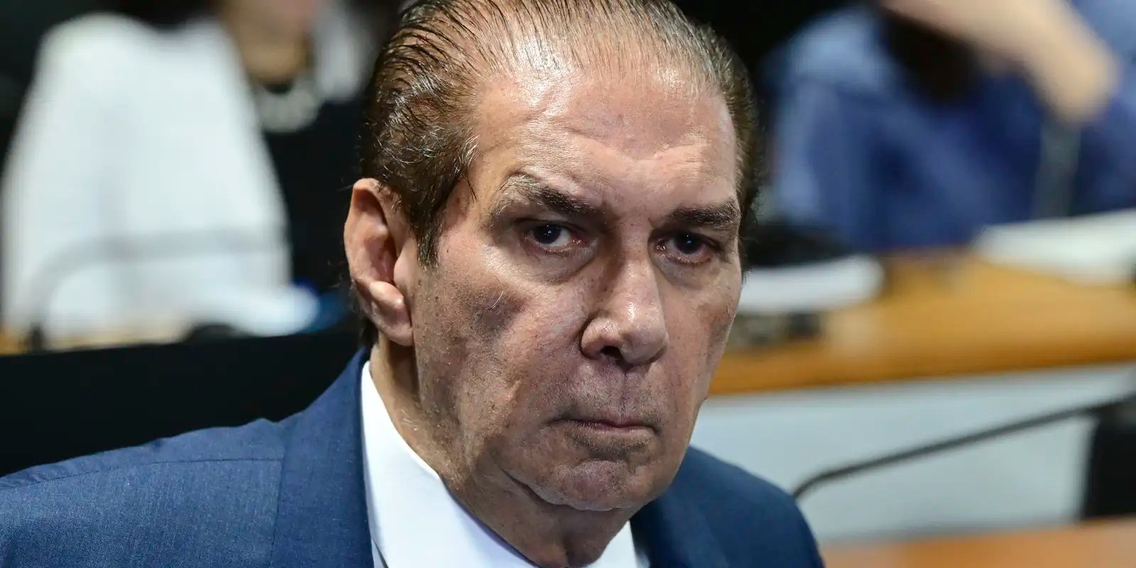 Senador Jader Barbalho é Internado em Belém por Desidratação; Estado de Saúde é Estável