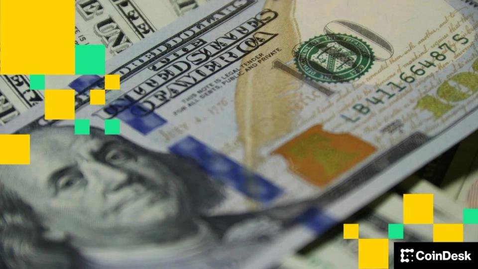 Mercado Cripto Recua: Bitcoin Abaixo de US$ 68.000 em Meio à Forte Valorização do Dólar