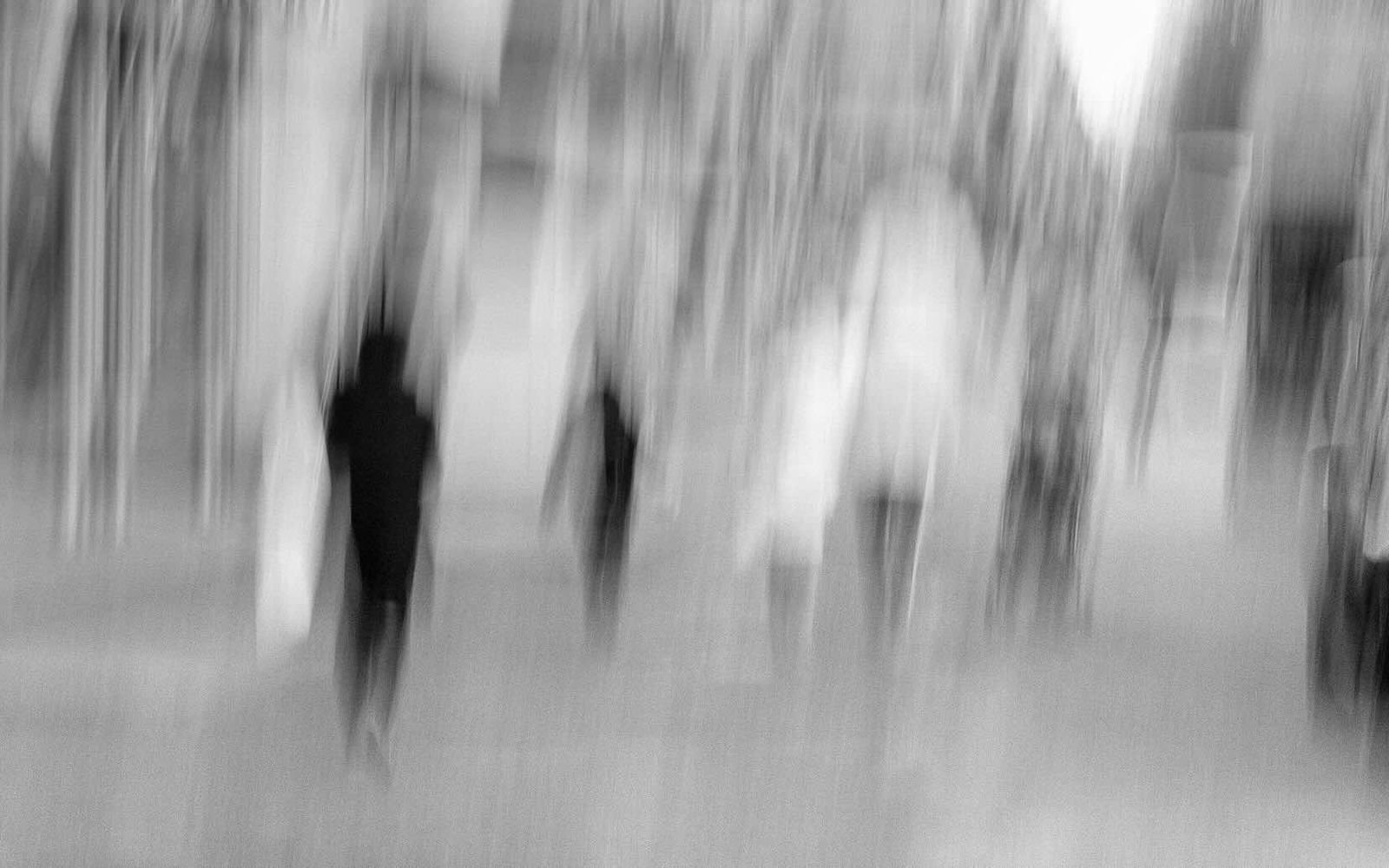 Desvendando o Mistério Visual: Cientistas Revelam Como o Cérebro Estabiliza a Visão e Cria Pós-Imagens Fantasmas