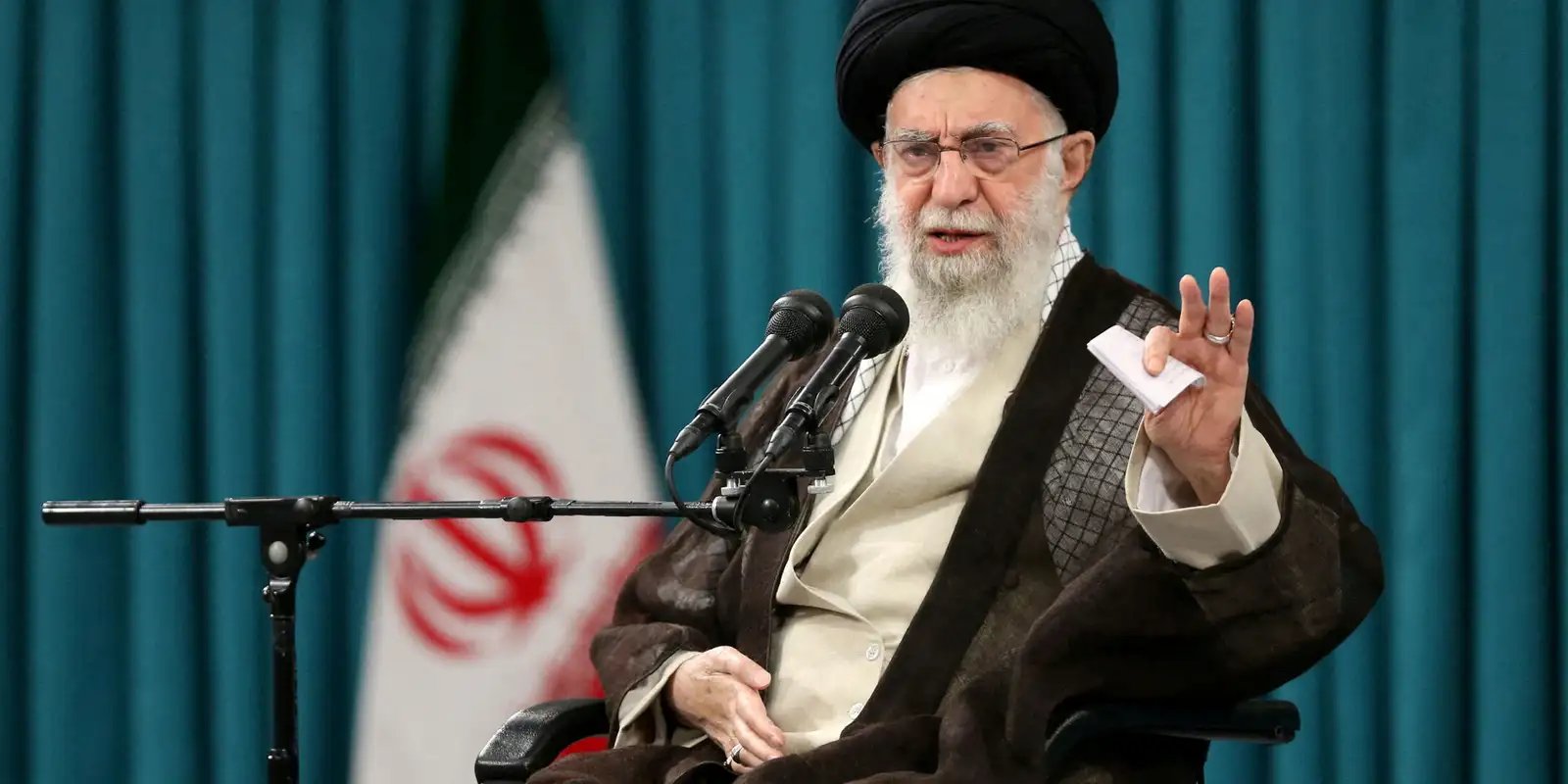 Morte de Ali Khamenei: Onda de Reações Globais Aprofunda Crise Geopolítica no Oriente Médio