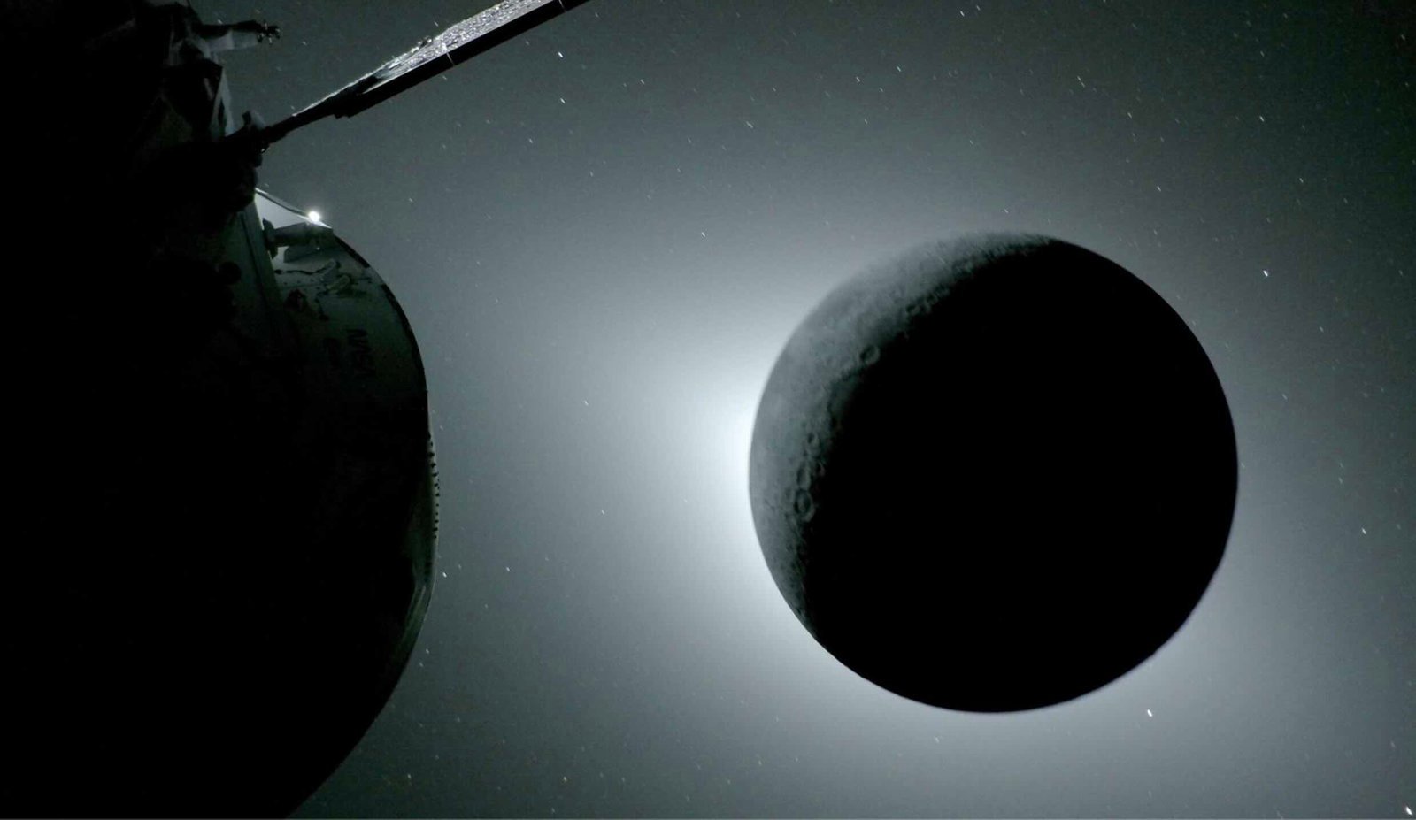 Artemis II: Astronautas da NASA Revelam Mistérios e Vistas Inéditas do Lado Oculto da Lua