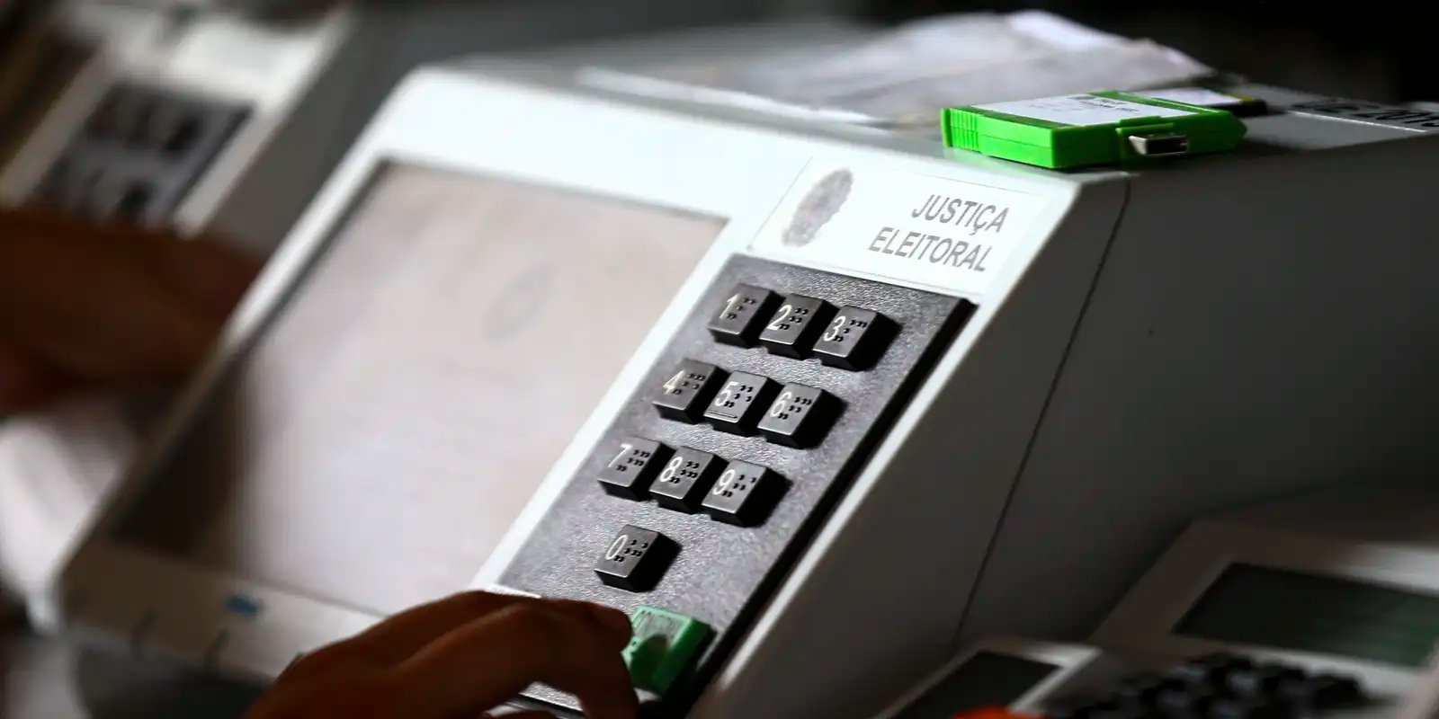 Cenário Político em Transformação: 11 Governadores Renunciam de Olho nas Eleições de Outubro