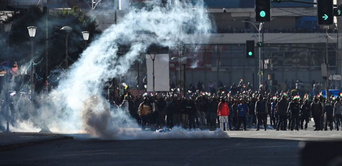2026-05-14t234950z_1526776793_rc289labc1xn_rtrmadp_3_bolivia-protest