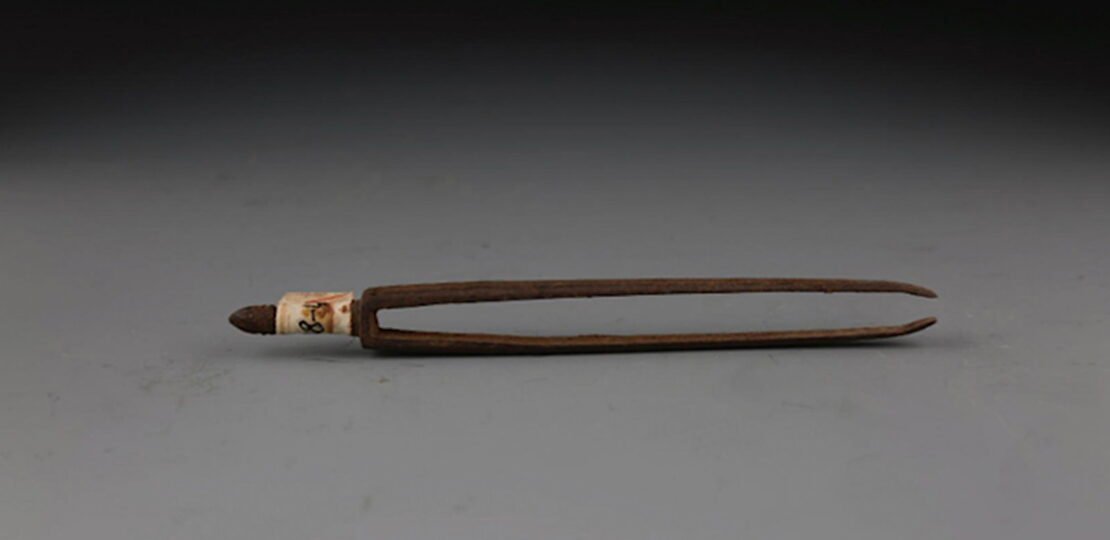 Ming-Dynasty-tweezers
