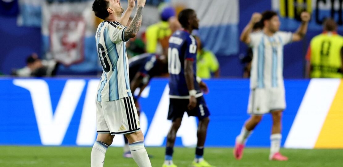 2026-07-04t004629z_1429877924_up1em74025f34_rtrmadp_3_soccer-worldcup-arg-cpv