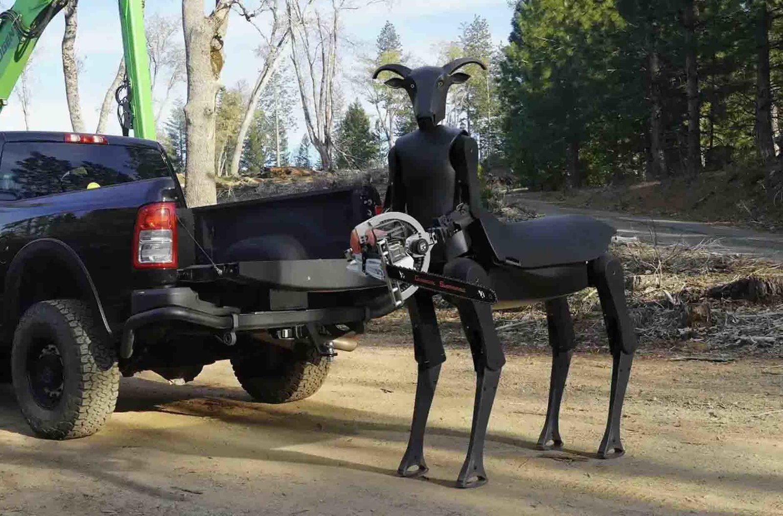 Threehalves: O Robô Centauro Macabro que Promete Revolucionar o Trabalho em Ambientes Perigosos