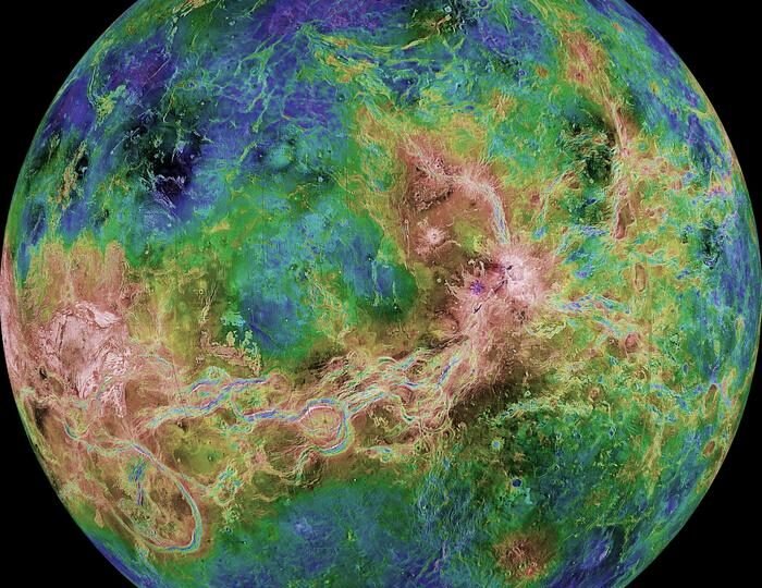 Low-Res_venus-rifts-hauptbild