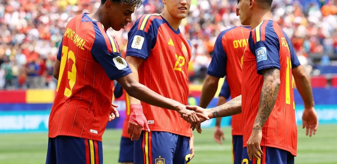 yamal_porro_e_cubarsi_espanha_copa_2026