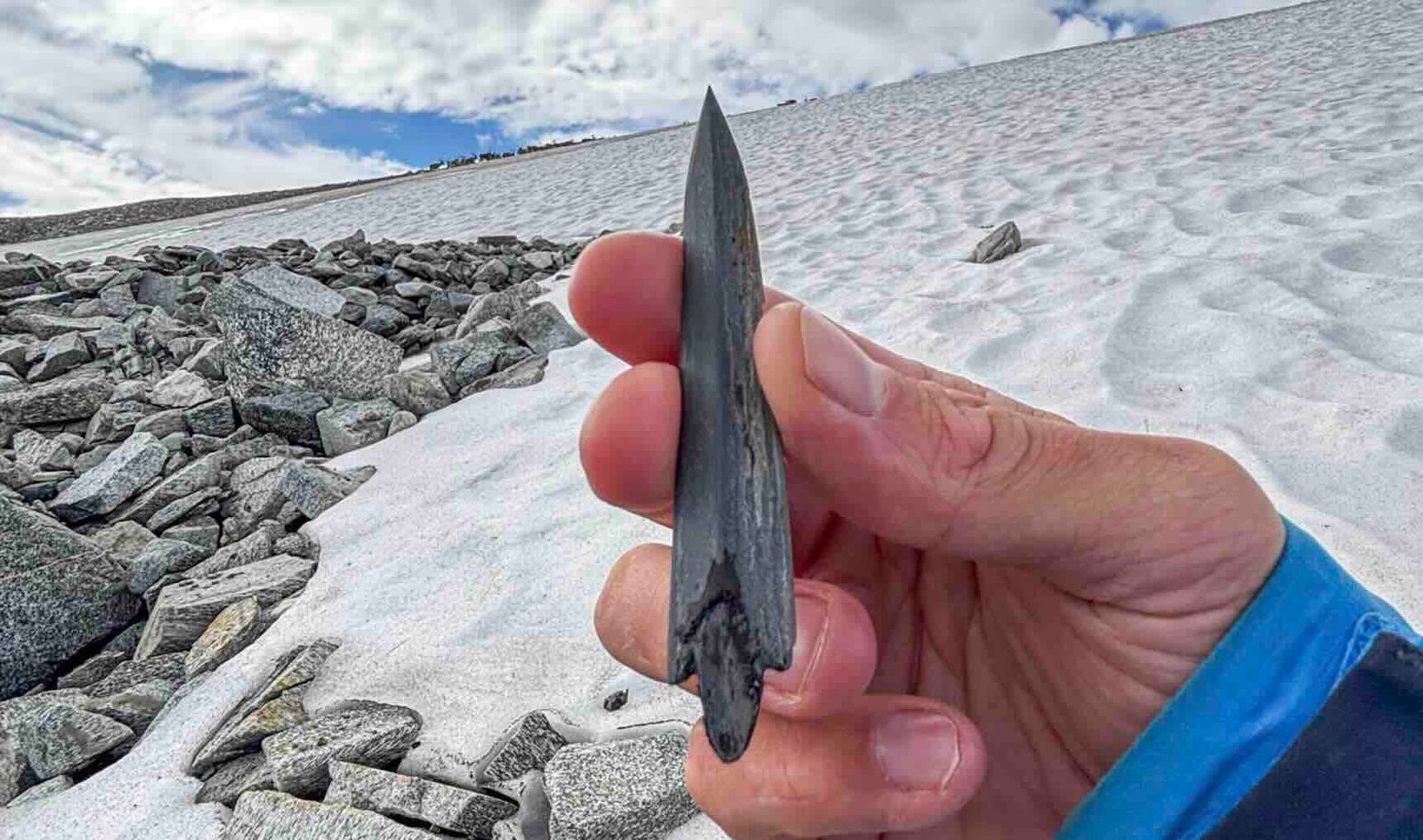 Segredos de 6.000 Anos Emergindo do Gelo: A Fascinante Arqueologia Glacial da Noruega