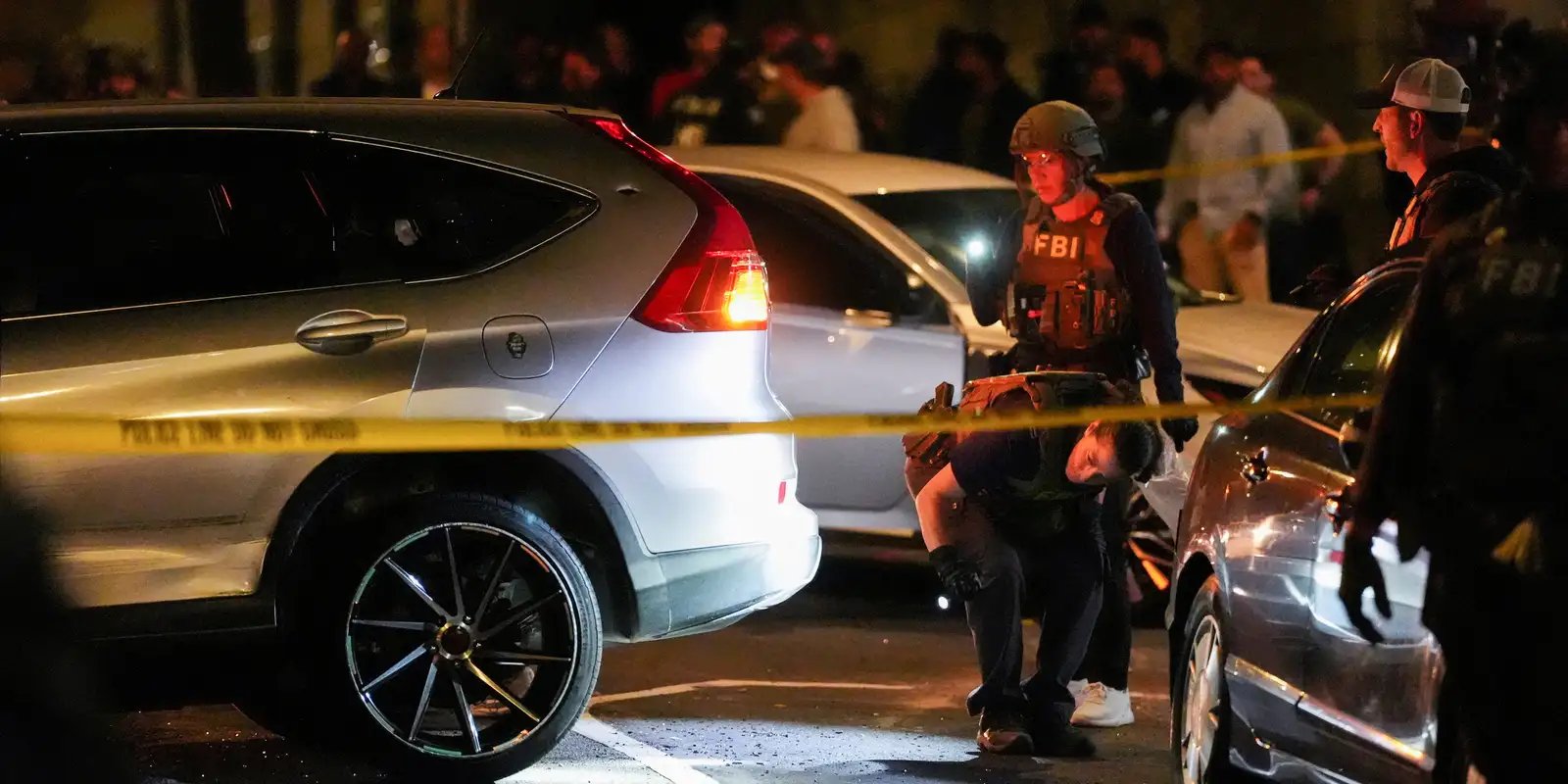 Tiroteio do ICE em Nova York: Homem Baleado com Criança no Carro Reacende Debate Migratório