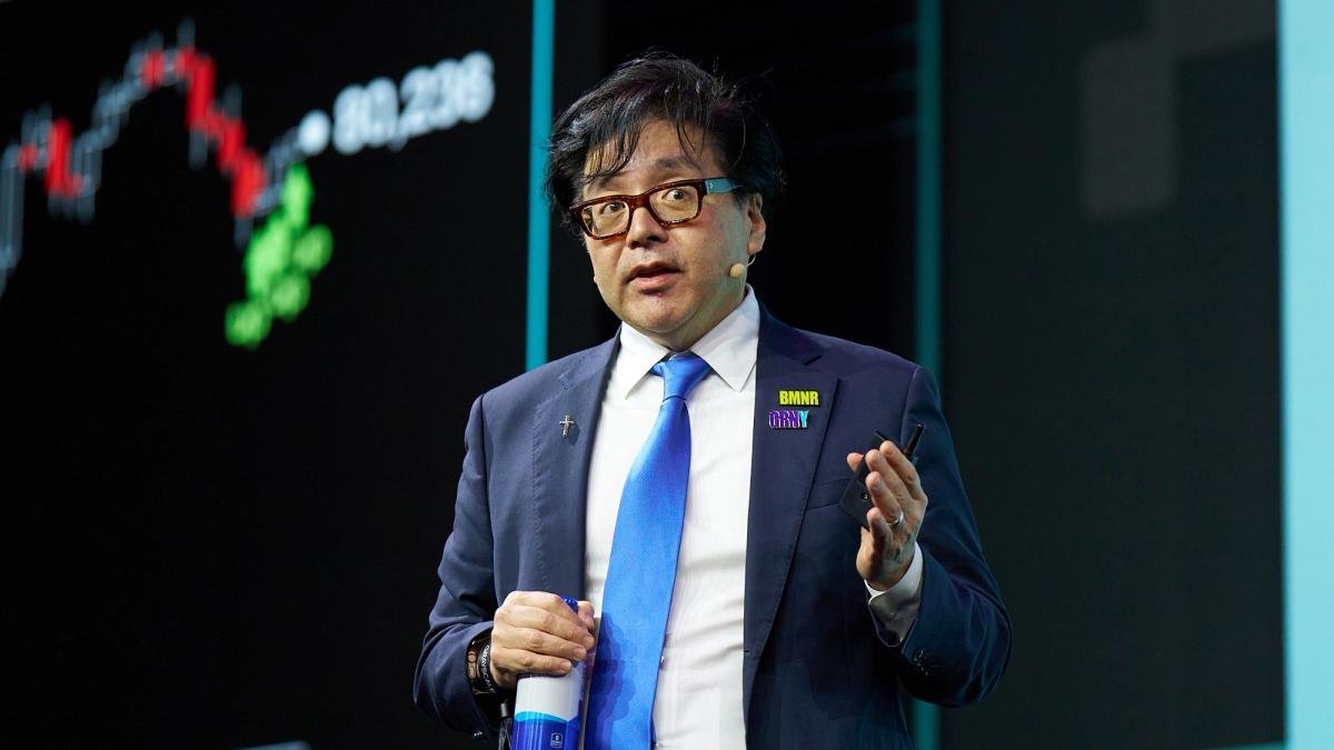 Bitmine de Tom Lee Prioriza Recompra de Ações em Meio à Volatilidade do Mercado Cripto