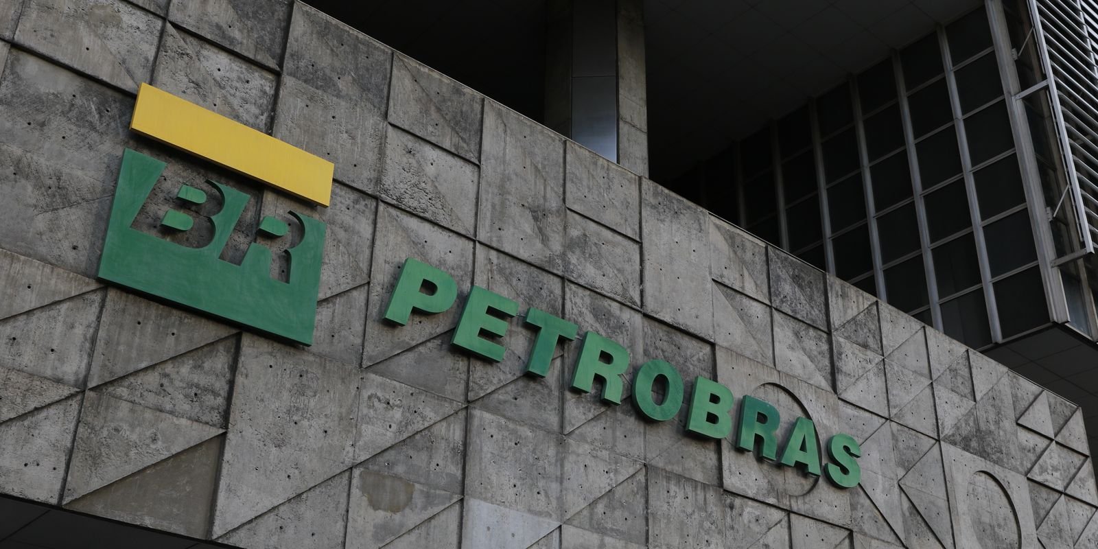 Petrobras Alcança Valor de Mercado Inédito Impulsionada por Nova Descoberta na Margem Equatorial